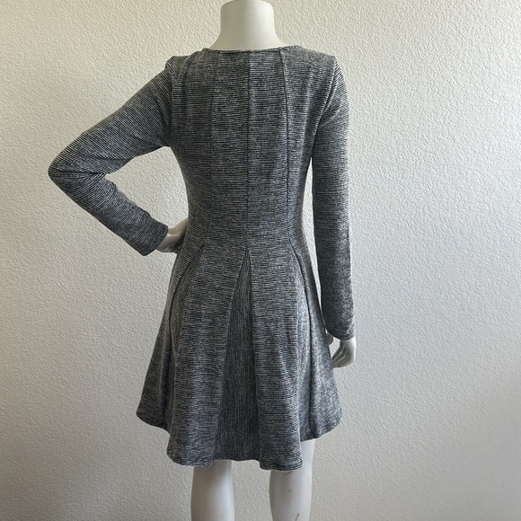 Dolan Anthropologie Left Coast grey knit Piper dress - Picture 8 of 9